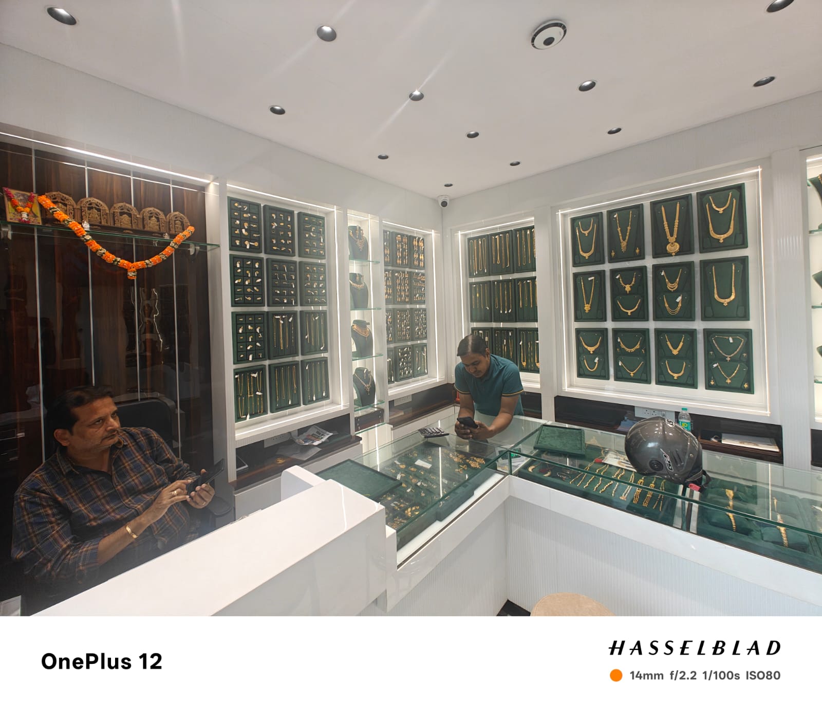 Madan Jewellers Store - Image 5